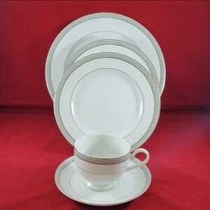 Elegant Mikasa White and Silver Dinnerware Set of One 5 Pices In The Box.